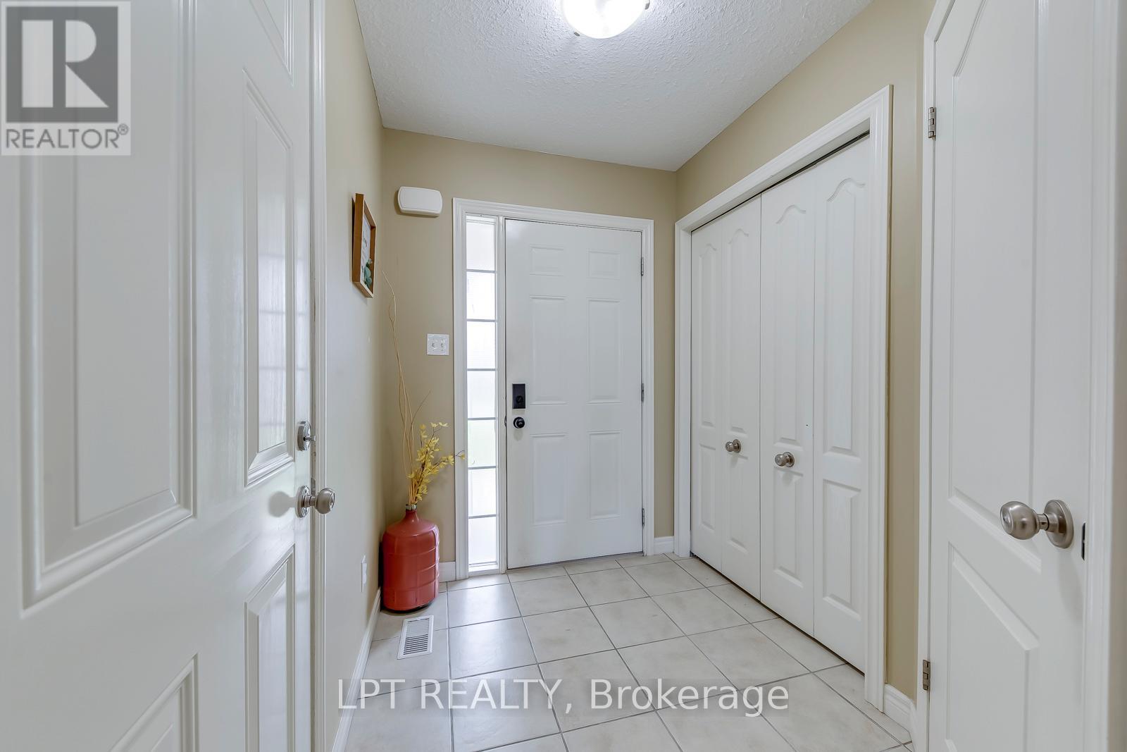 6 - 10 Fallowfield Drive Property Photo 6