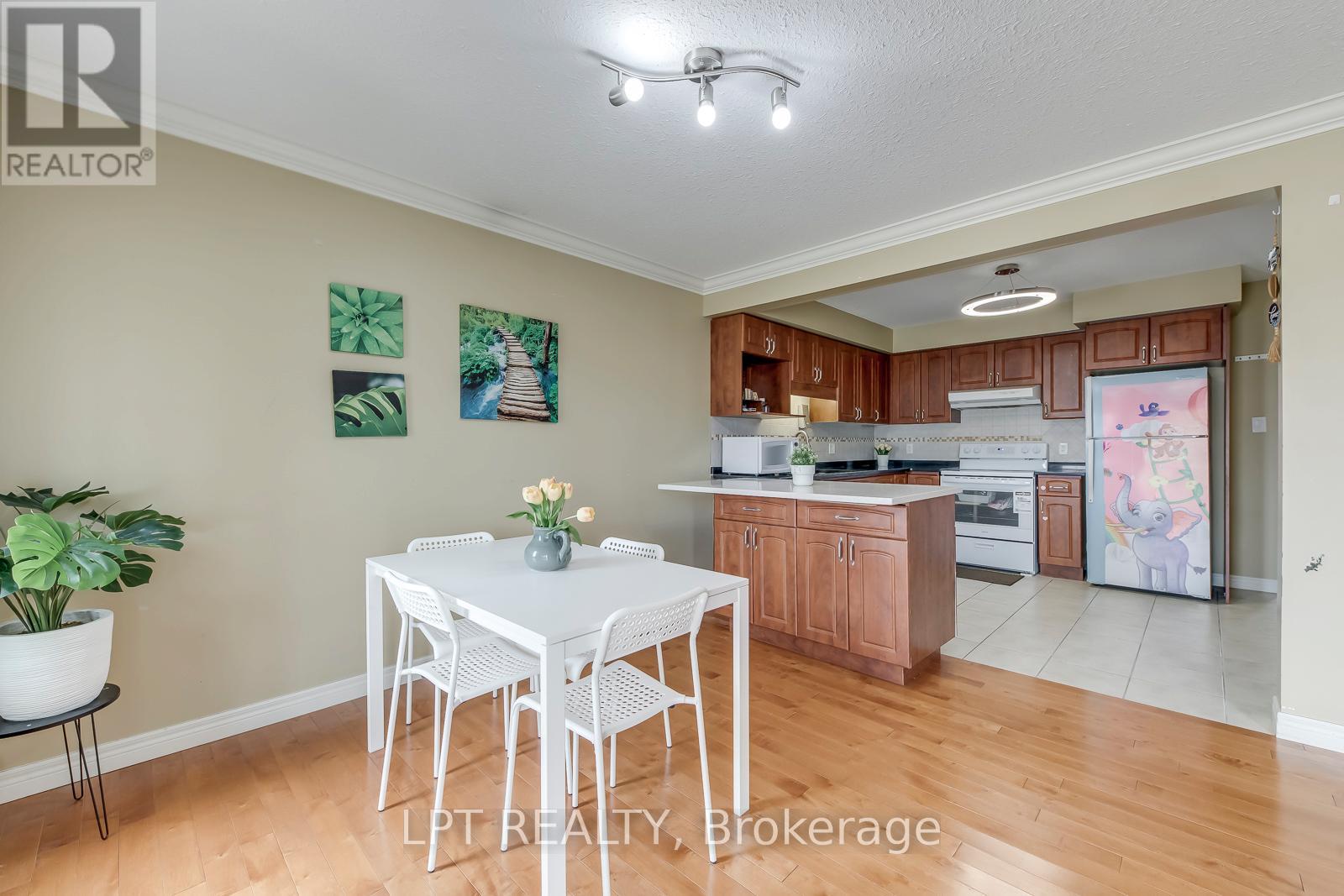 6 - 10 Fallowfield Drive Property Photo 17