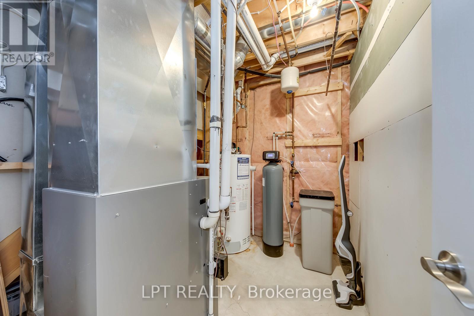 6 - 10 Fallowfield Drive Property Photo 40