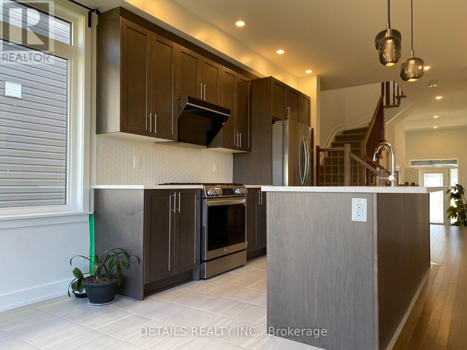 56 Robusta Lane Property Photo 12
