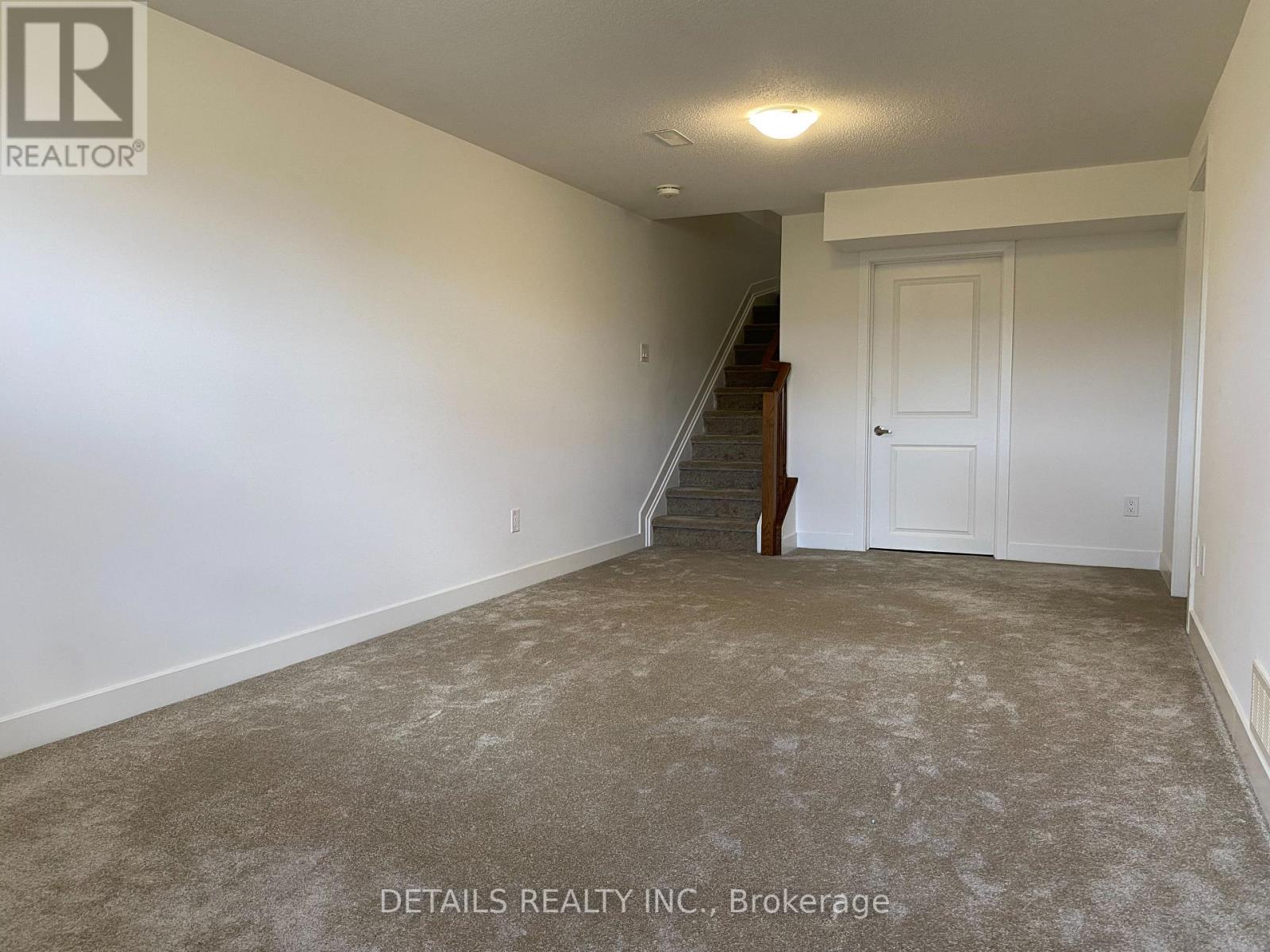 56 Robusta Lane Property Photo 34