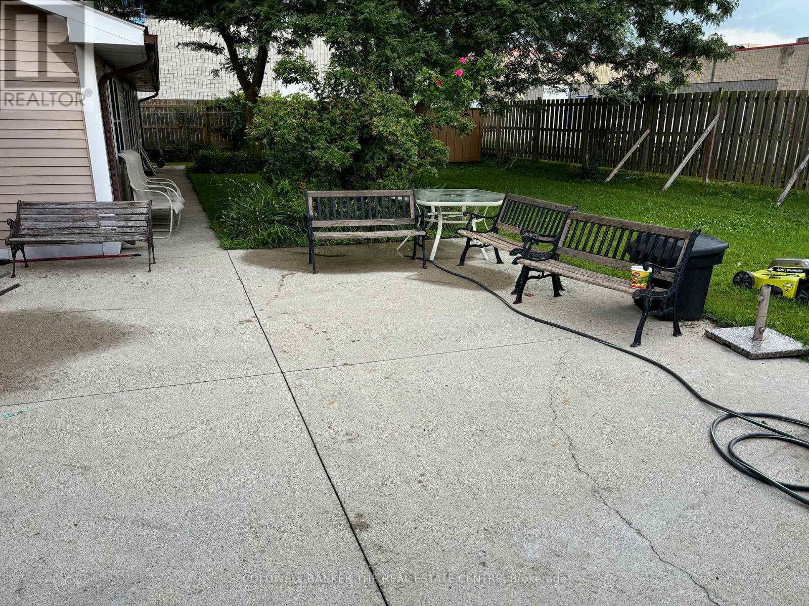 7715 Beaverdams Road Property Photo 2