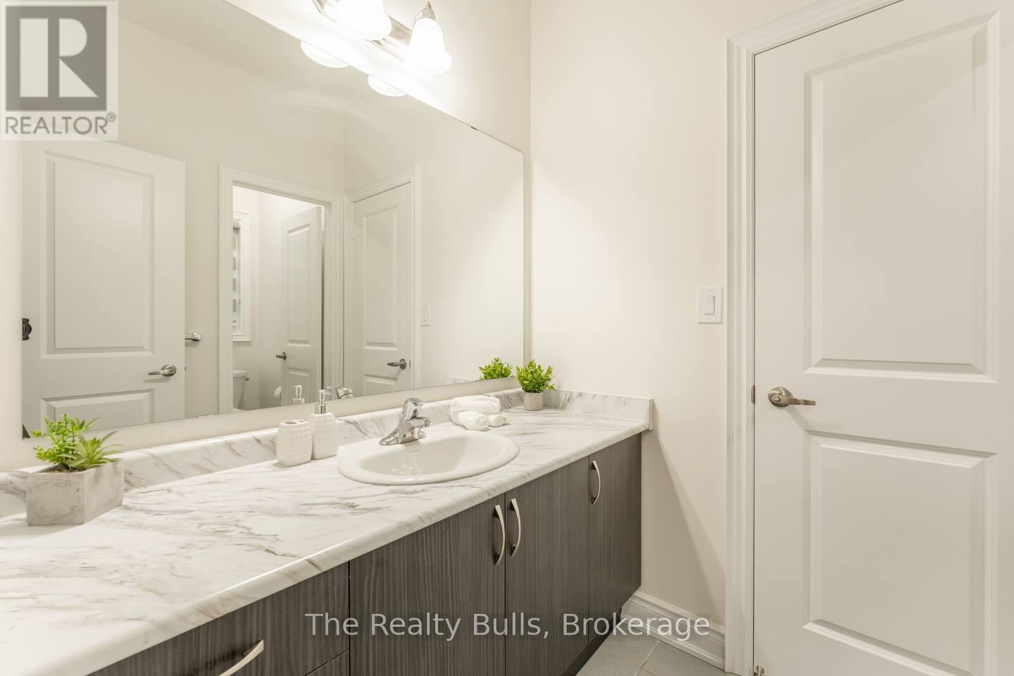 89 Gledhill Crescent Property Photo 5