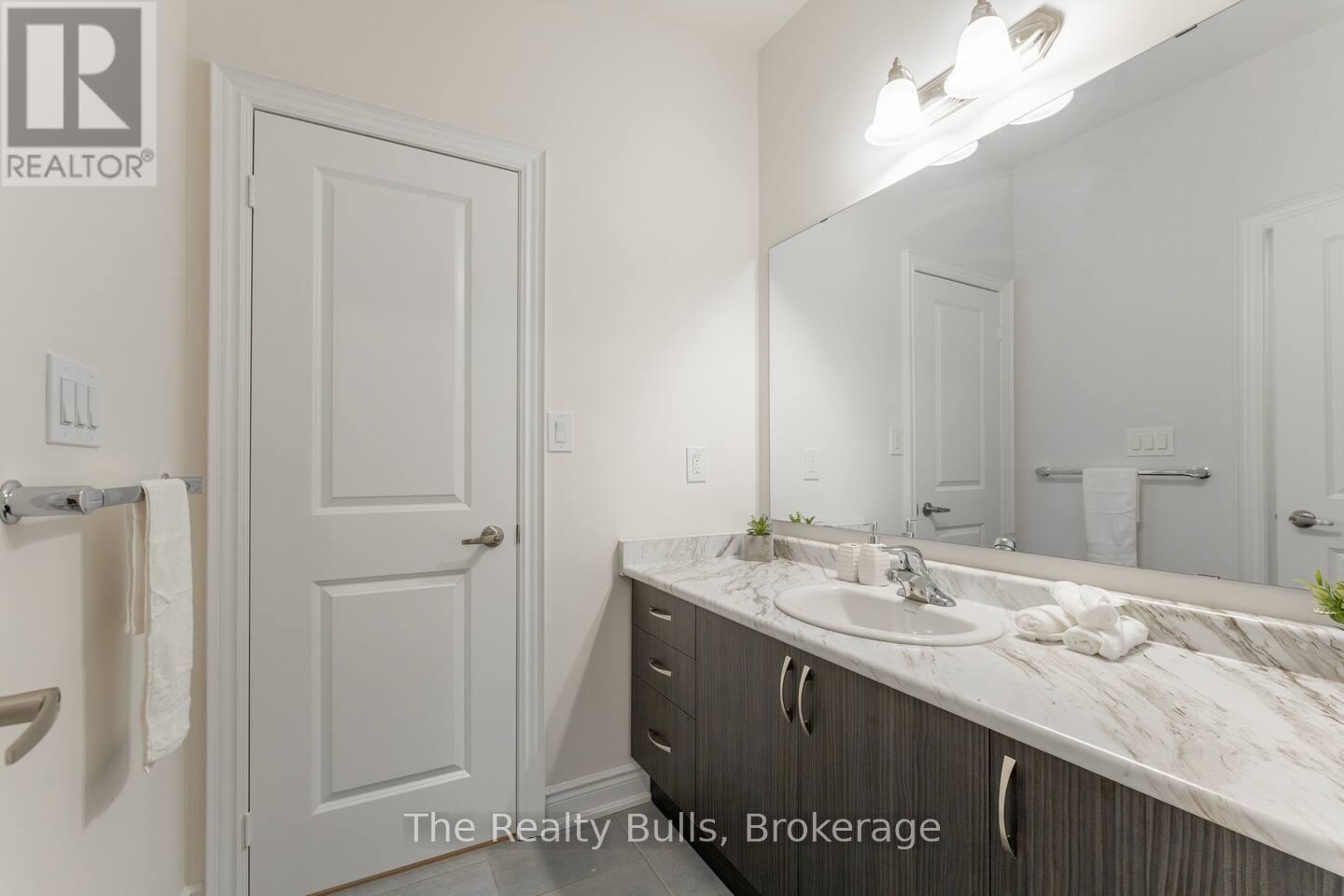 89 Gledhill Crescent Property Photo 11