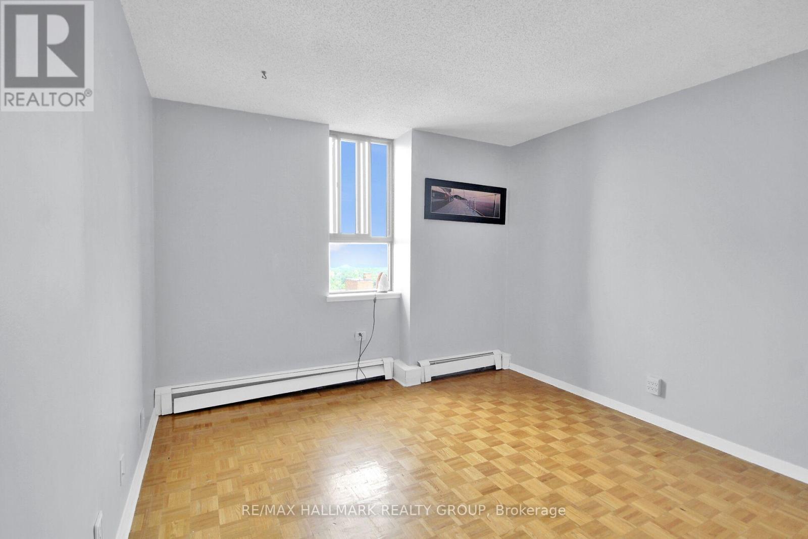 1503 - 505 St Laurent Boulevard Property Photo 14