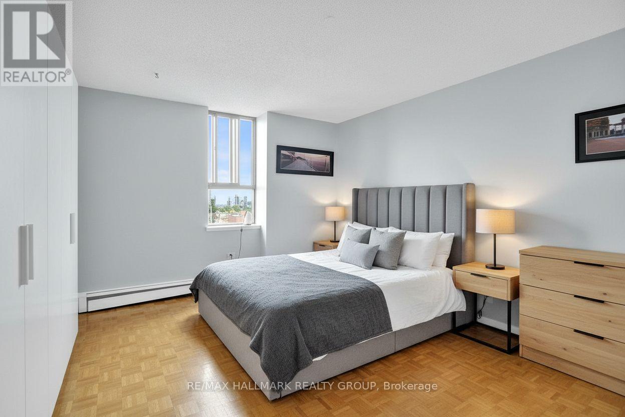 1503 - 505 St Laurent Boulevard Property Photo 15