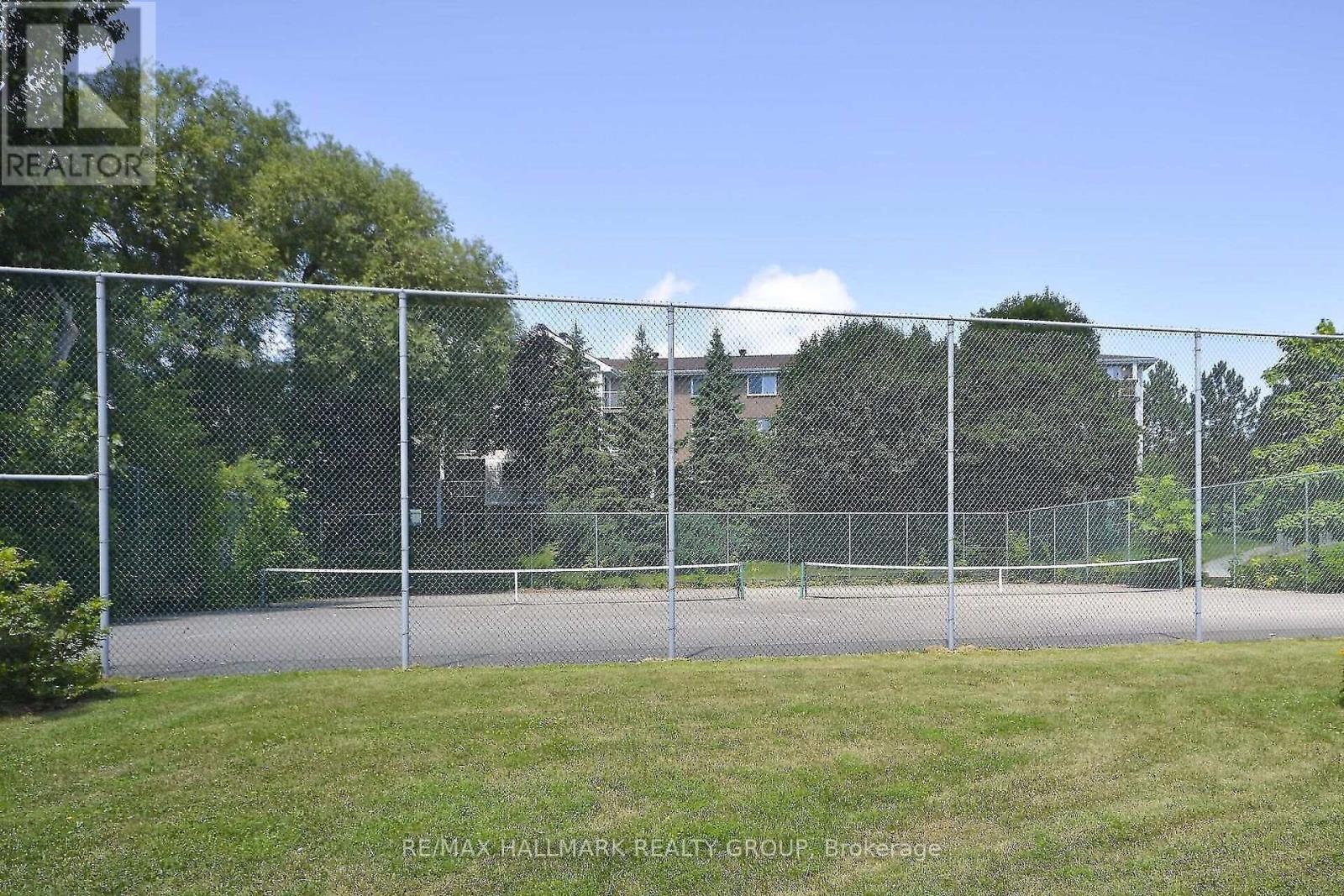 1503 - 505 St Laurent Boulevard Property Photo 33