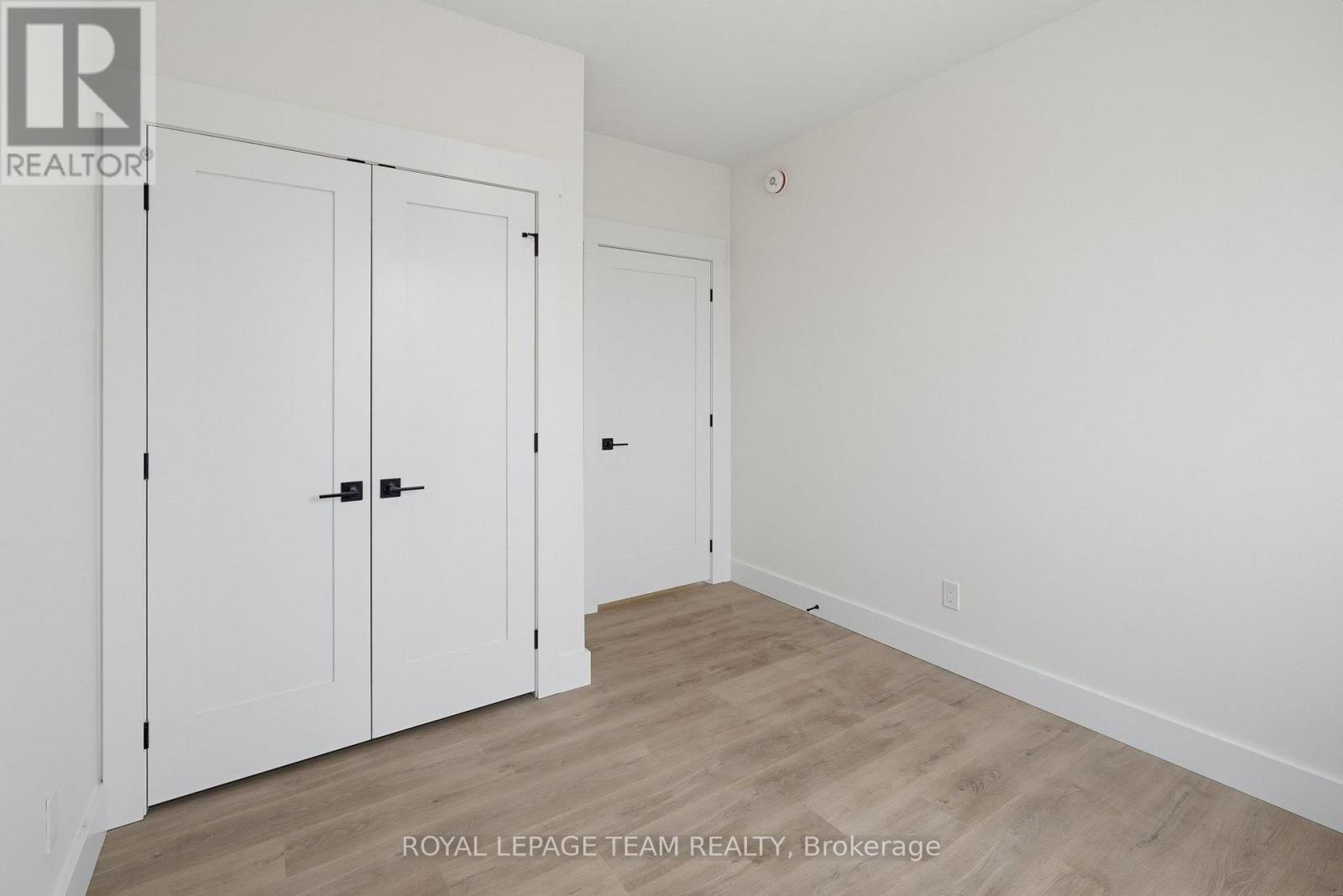 Unit 4 - 730 Cecelia Street Property Photo 15