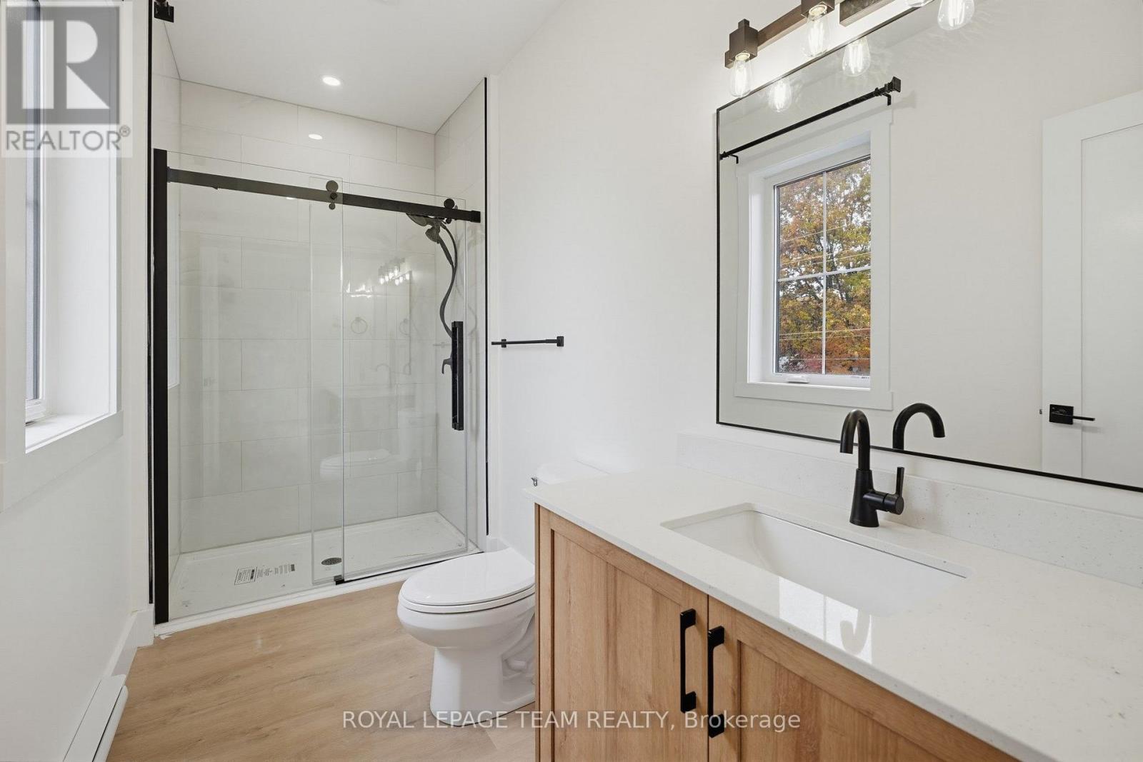Unit 4 - 730 Cecelia Street Property Photo 20