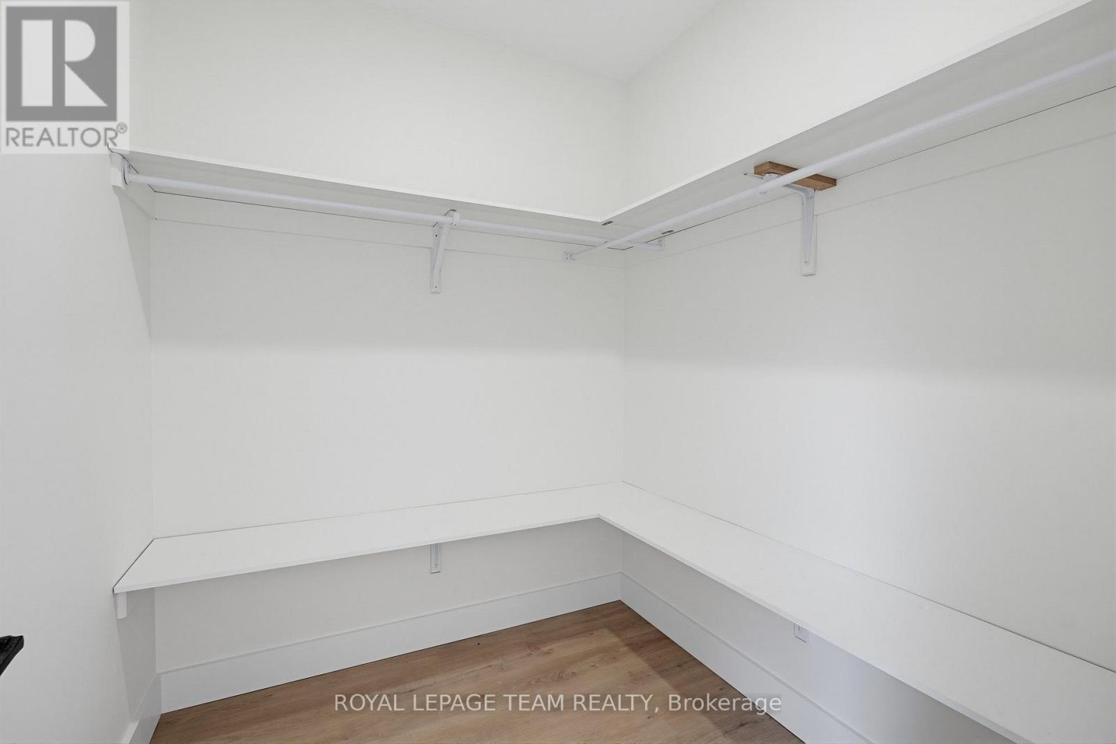 Unit 4 - 730 Cecelia Street Property Photo 21