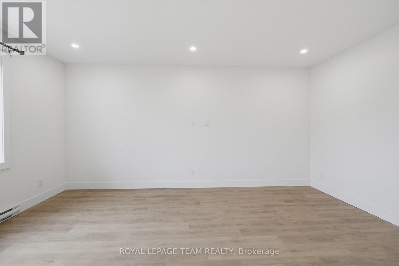 Unit 2 - 730 Cecelia Street Property Photo 15