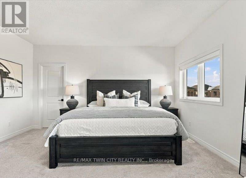 905 Broadacre Place Property Photo 3