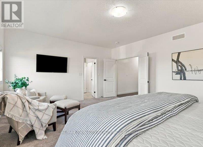 905 Broadacre Place Property Photo 4