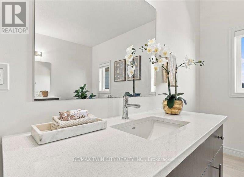 905 Broadacre Place Property Photo 9
