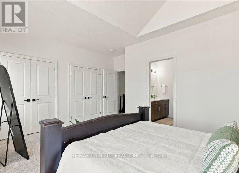 905 Broadacre Place Property Photo 16