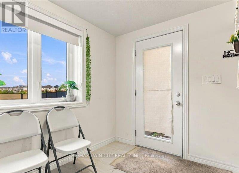 905 Broadacre Place Property Photo 23