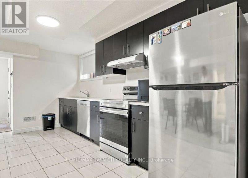 905 Broadacre Place Property Photo 26