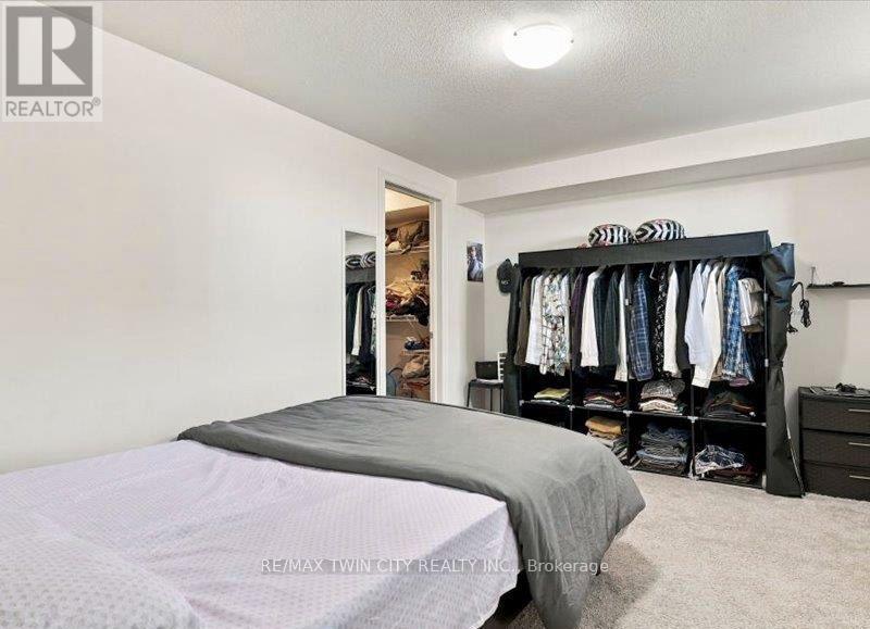 905 Broadacre Place Property Photo 29