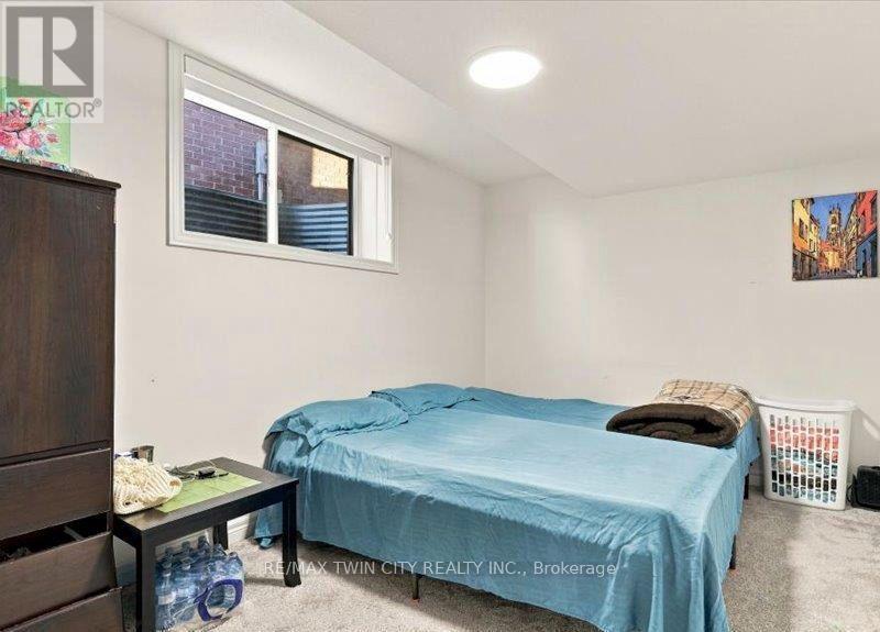 905 Broadacre Place Property Photo 31
