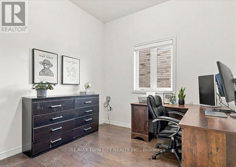 905 Broadacre Place Property Photo 46