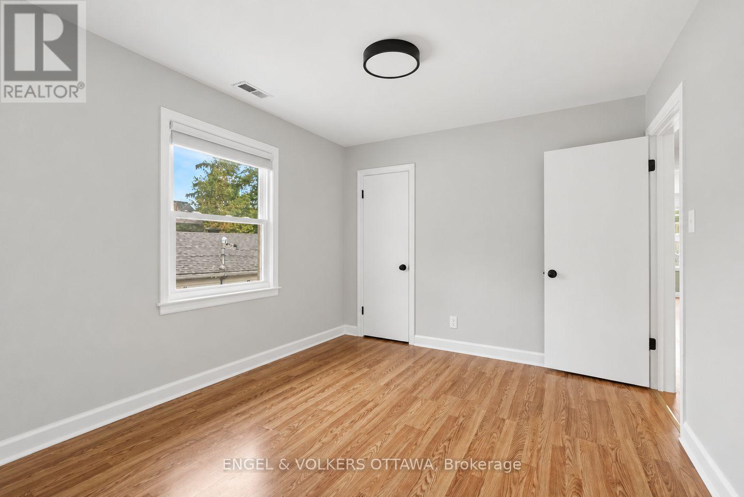 3 - 527 Laderoute Avenue Property Photo 5