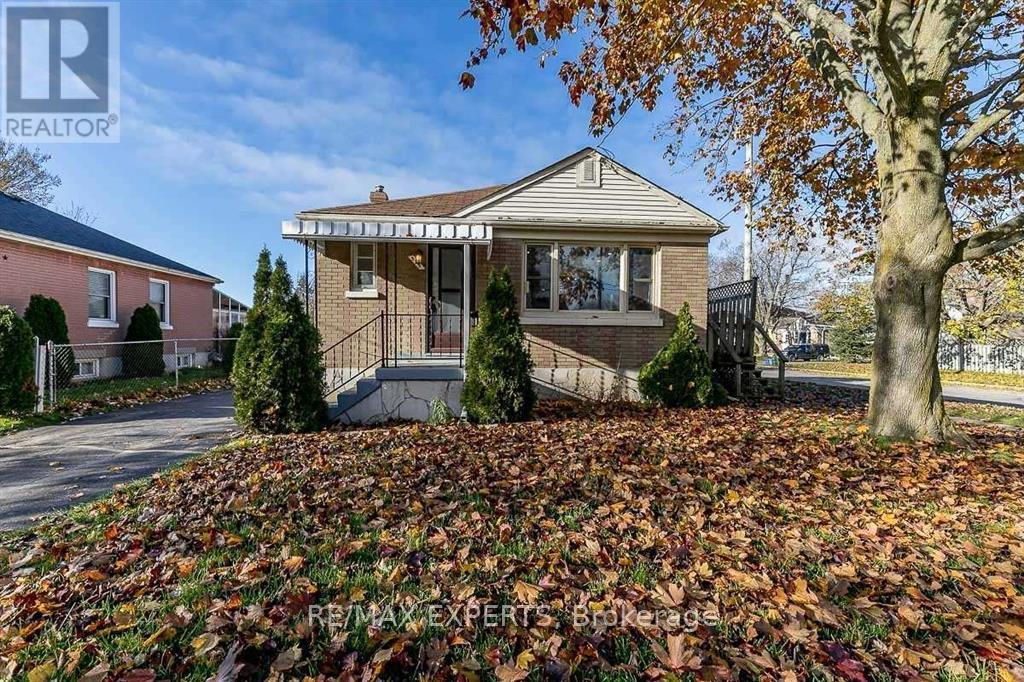 529 Burnham Street Property Photo 1