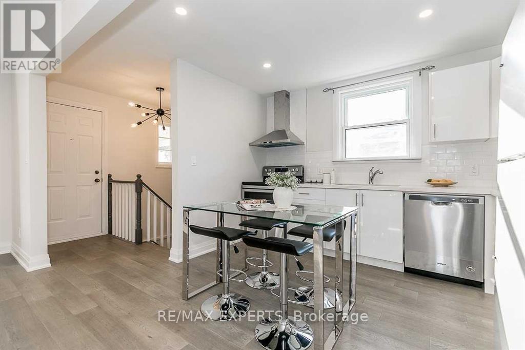 529 Burnham Street Property Photo 13