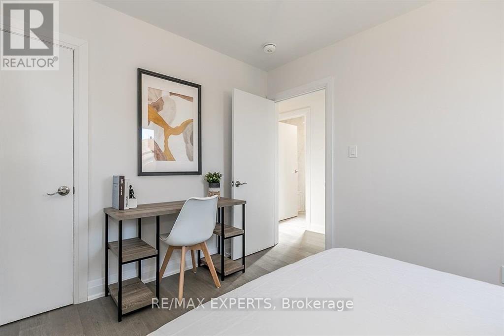 529 Burnham Street Property Photo 19