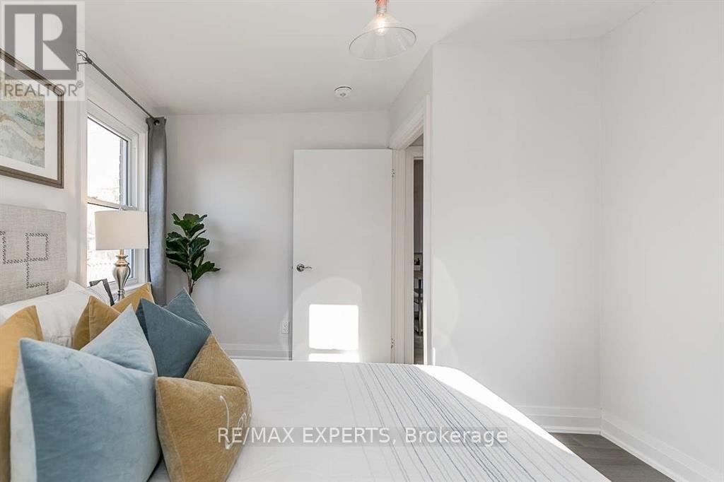 529 Burnham Street Property Photo 22