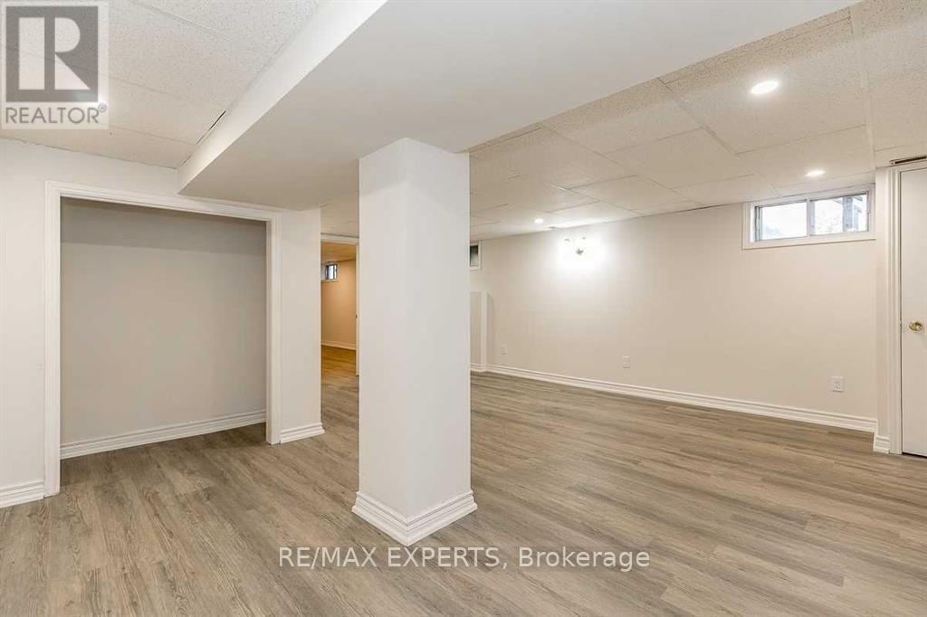 529 Burnham Street Property Photo 23