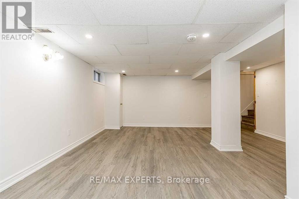 529 Burnham Street Property Photo 27