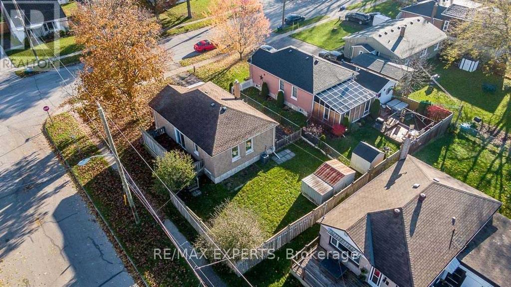 529 Burnham Street Property Photo 37