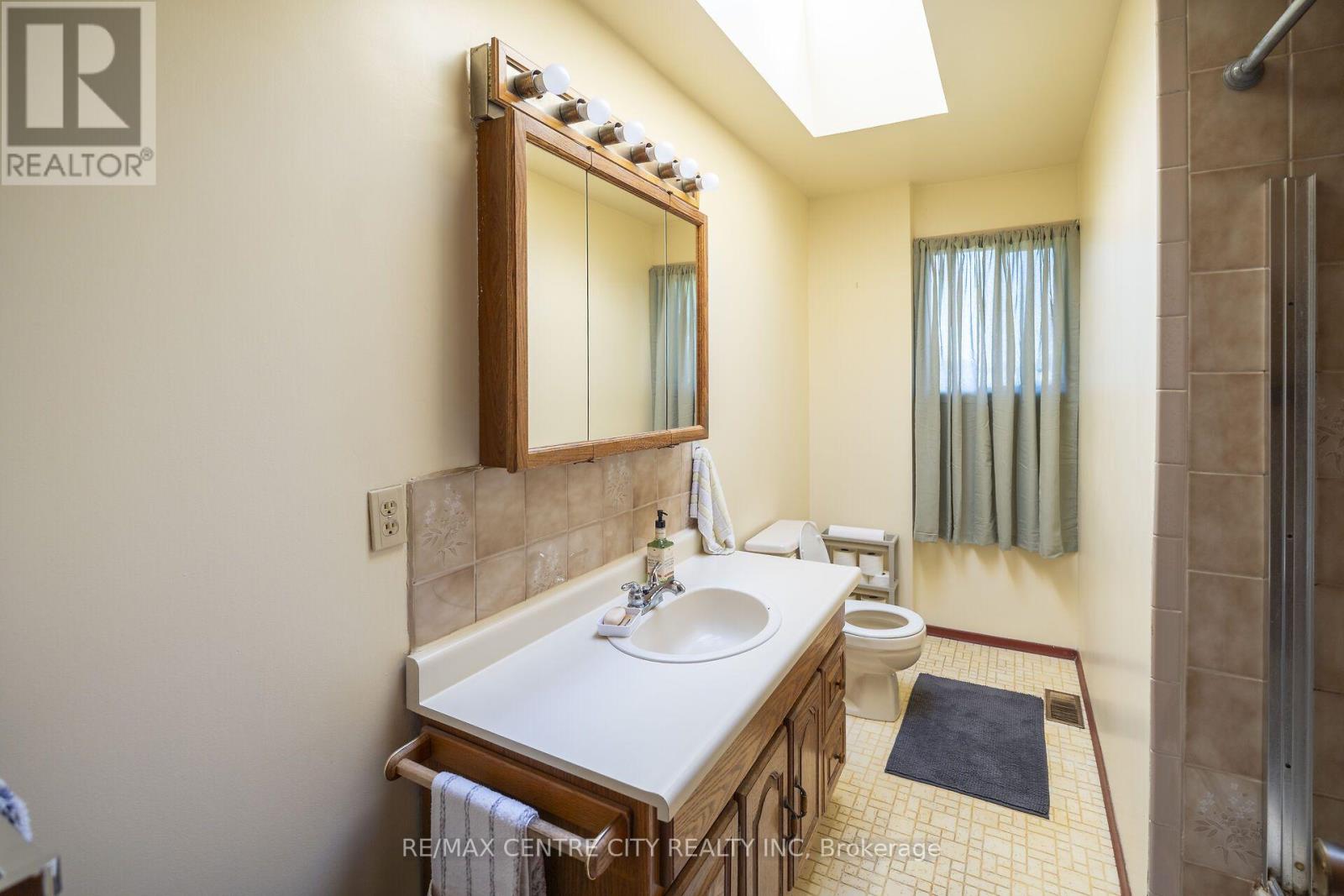 20952 Rebecca Road Property Photo 27