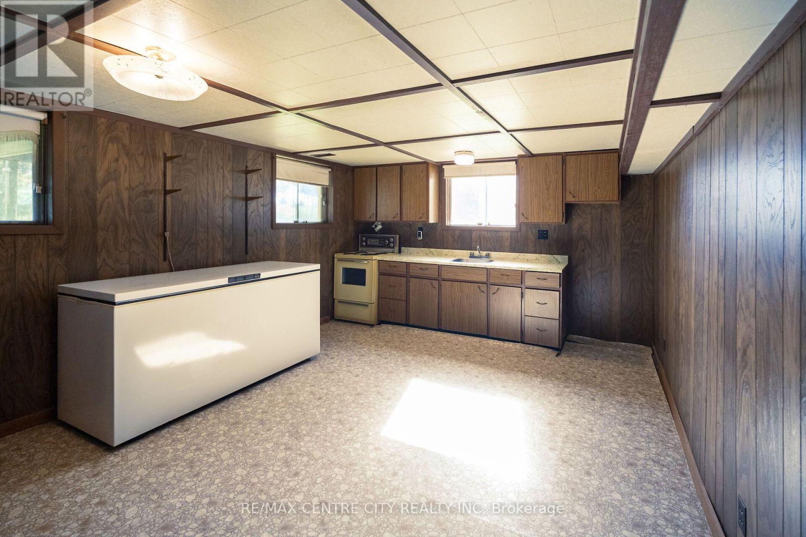 20952 Rebecca Road Property Photo 32