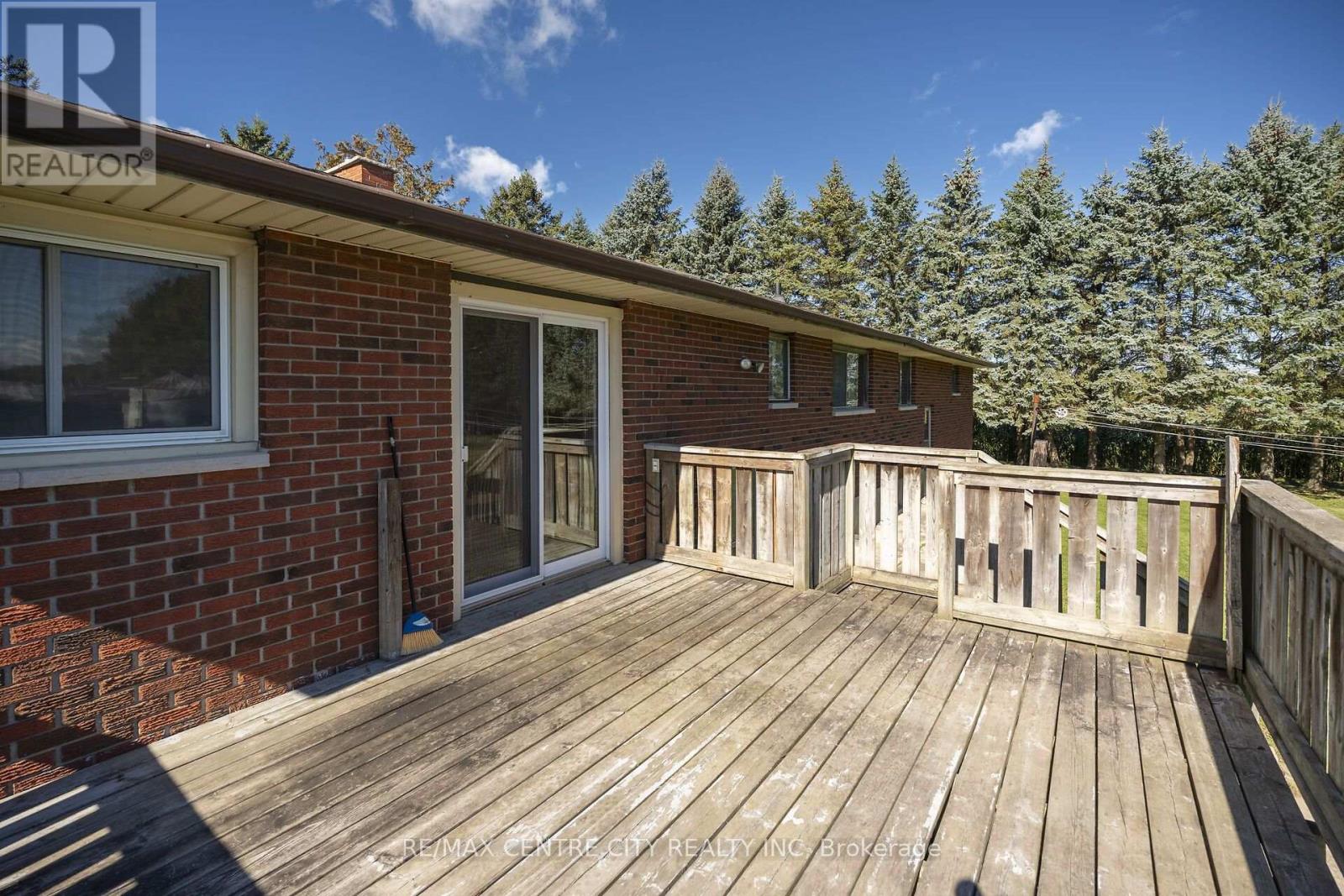 20952 Rebecca Road Property Photo 36