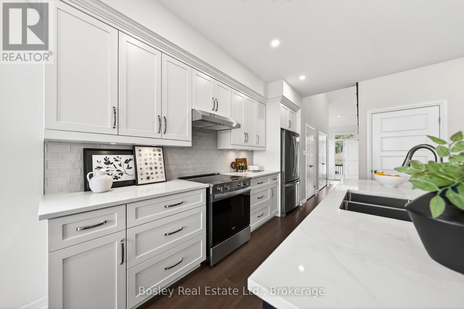 273 Harrison Street Property Photo 7