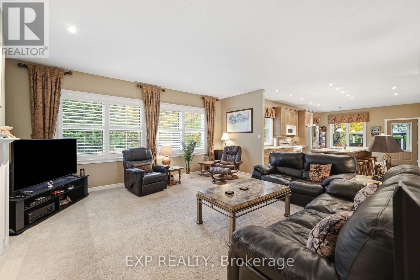 49 Blue Heron Drive Property Photo 9