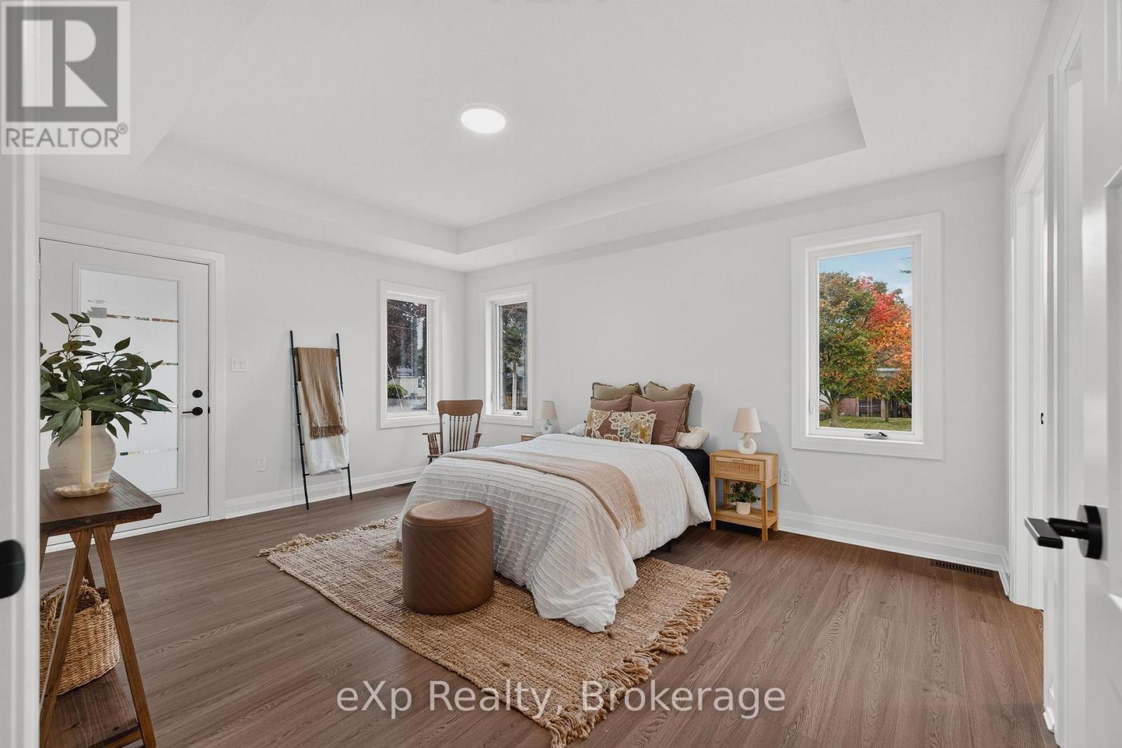 167 Margaret Street S Property Photo 18