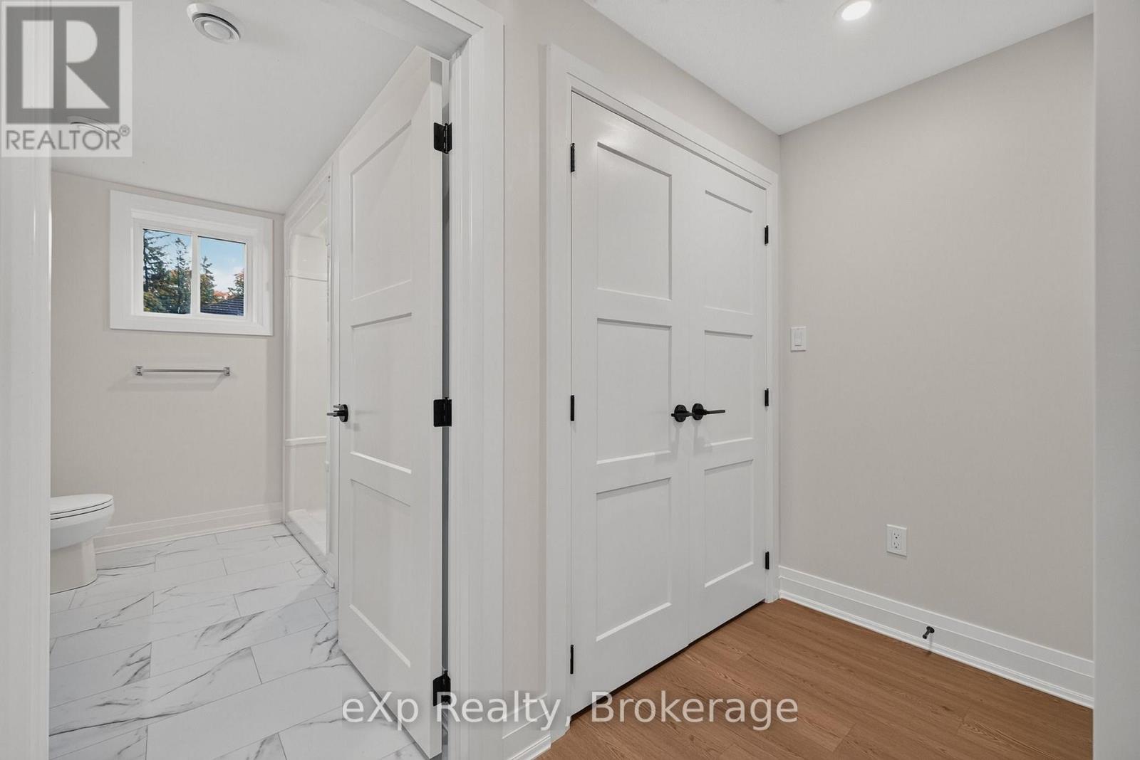 167 Margaret Street S Property Photo 38