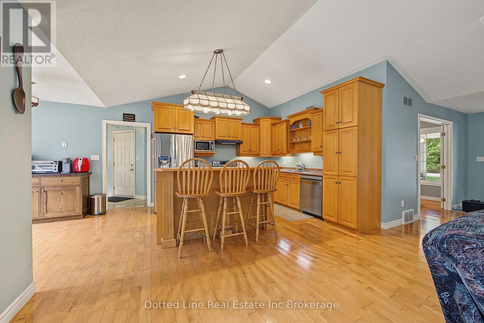 1324 Mall Road Property Photo 17