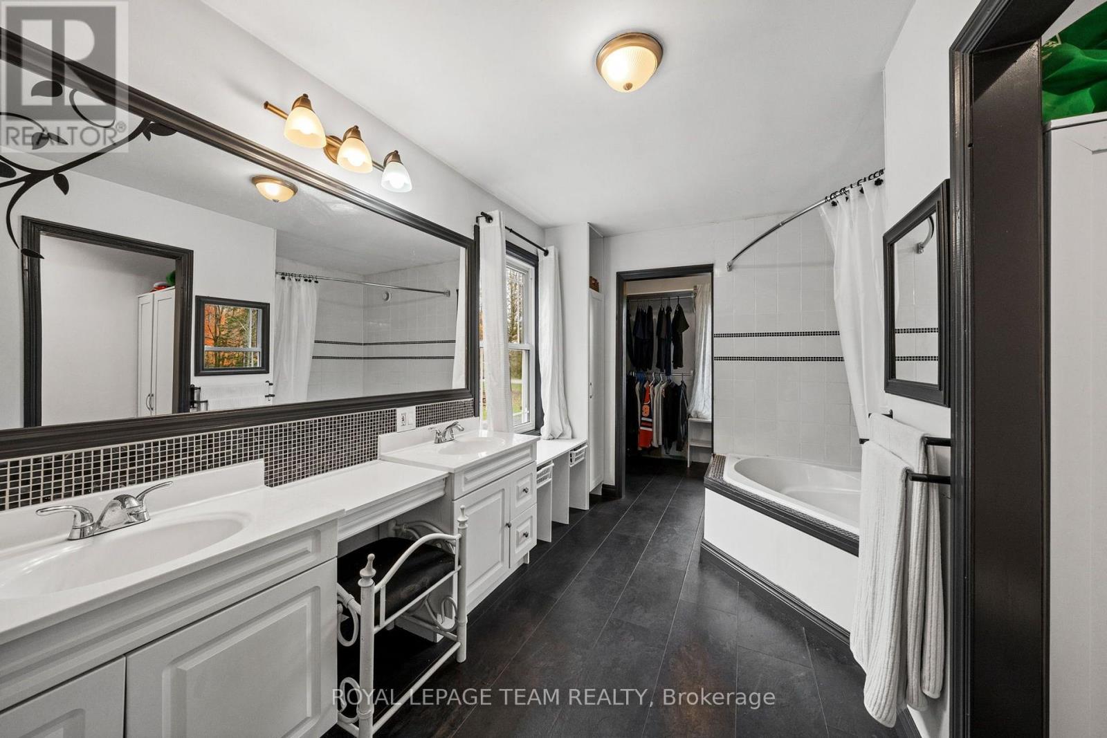 5630 Skakum Road Property Photo 17