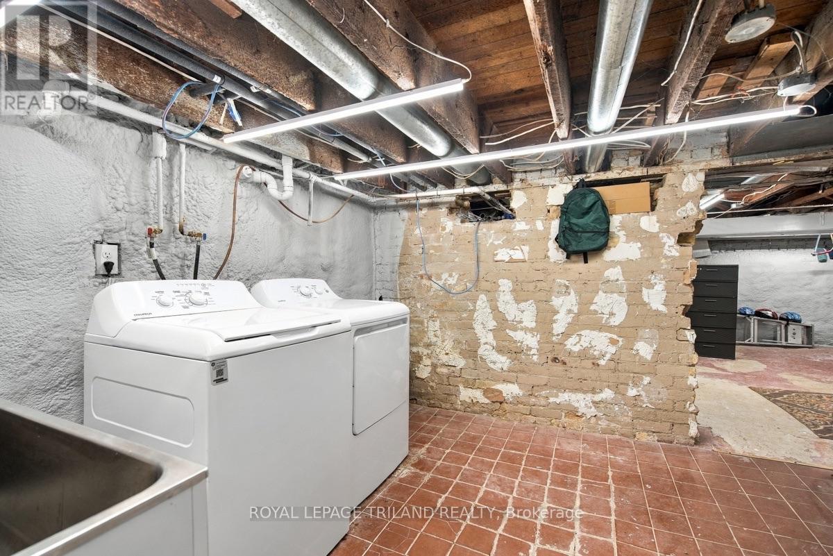 149 William Street Property Photo 22