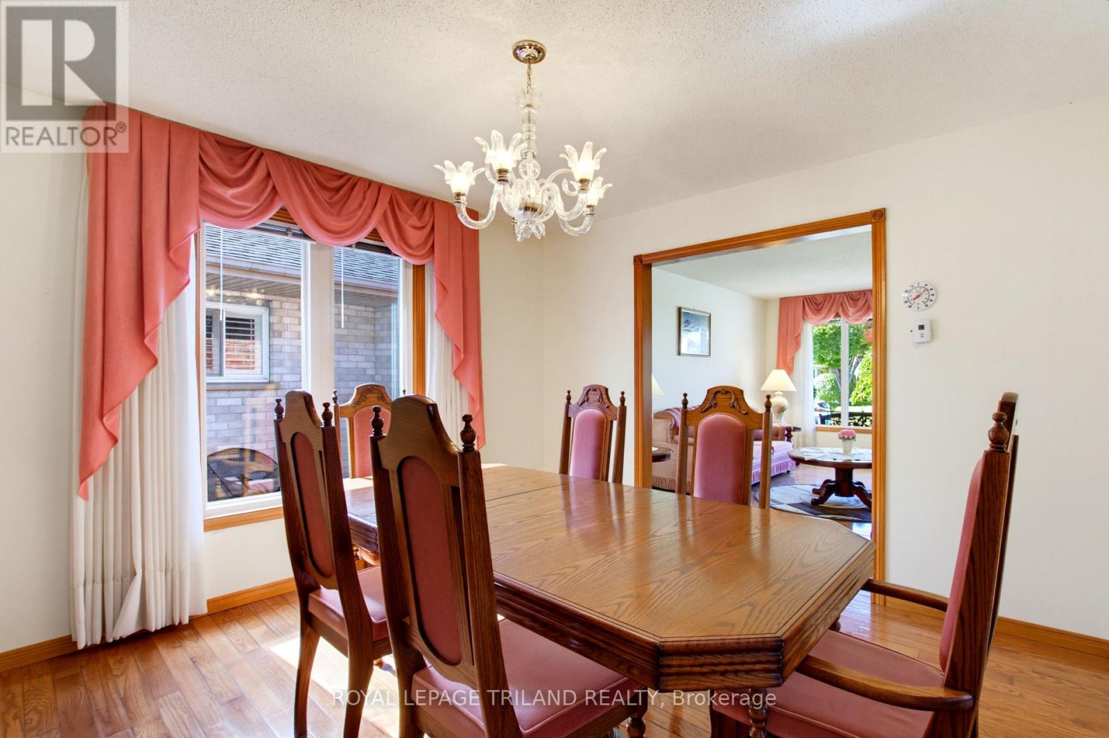 1749 Jalna Boulevard Property Photo 11