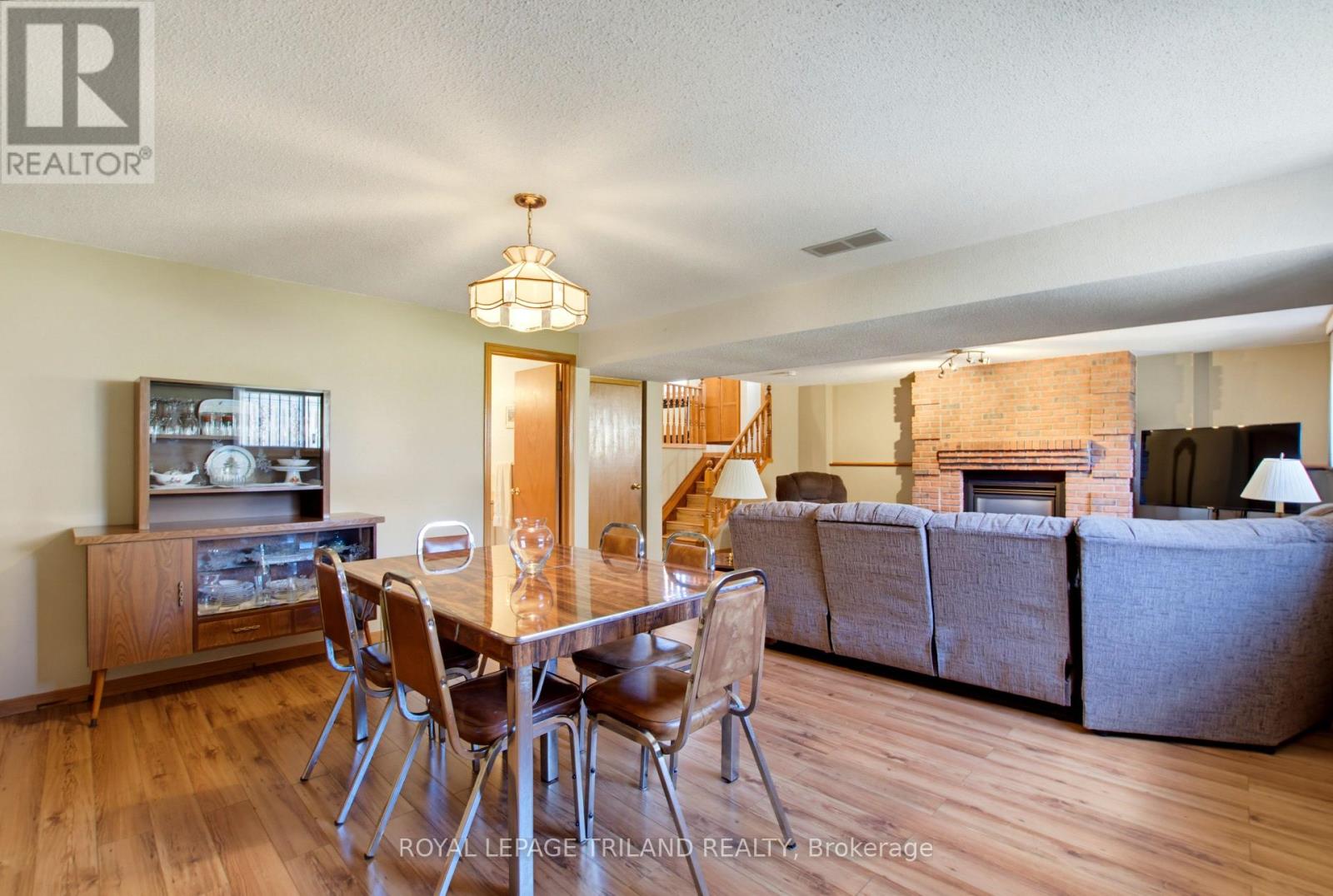 1749 Jalna Boulevard Property Photo 24
