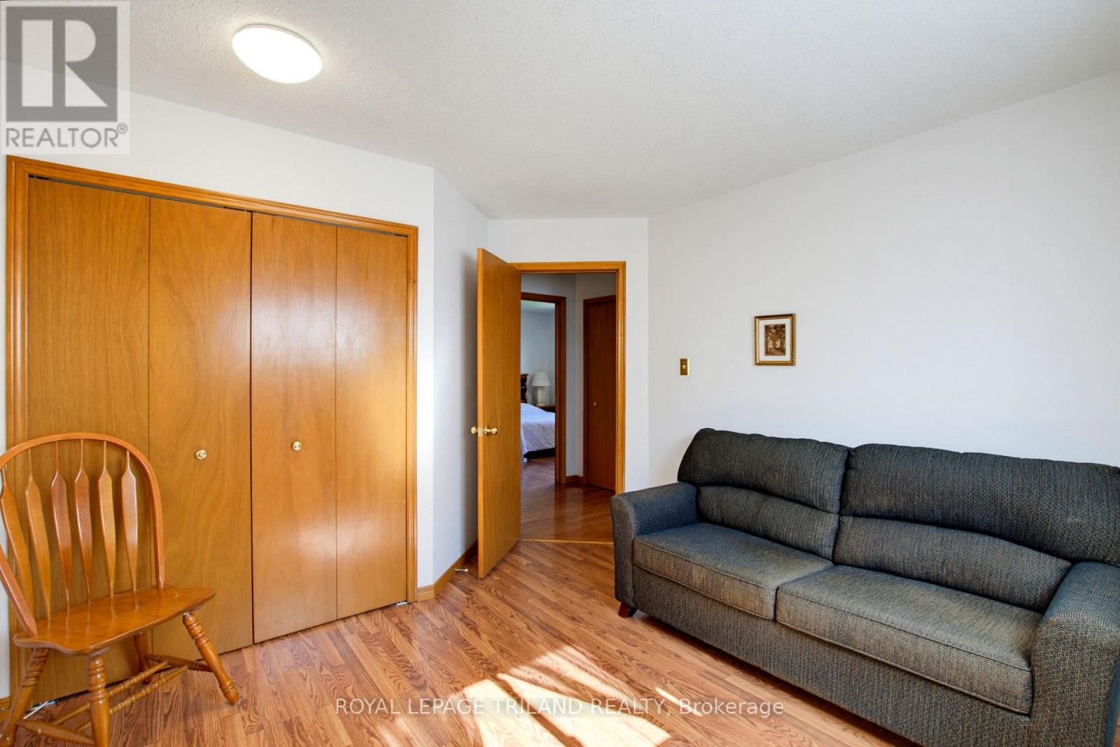 1749 Jalna Boulevard Property Photo 33