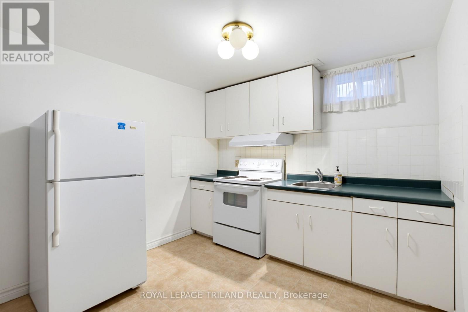 1749 Jalna Boulevard Property Photo 39