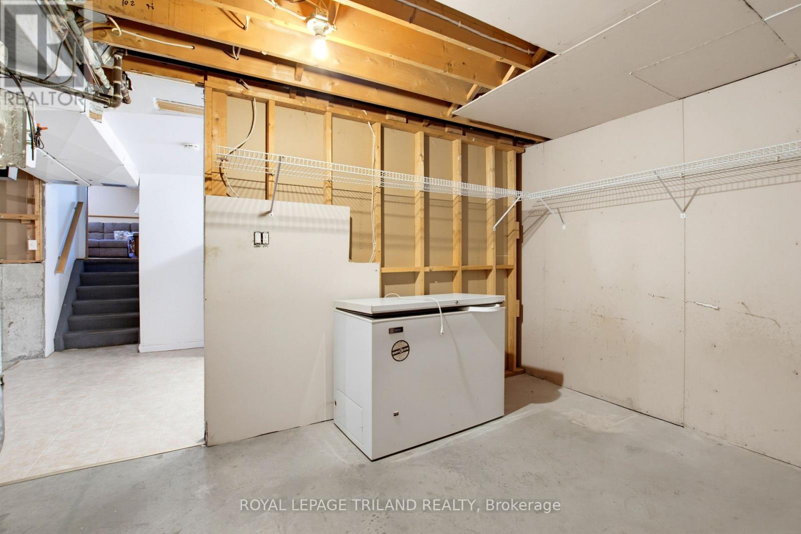 1749 Jalna Boulevard Property Photo 41