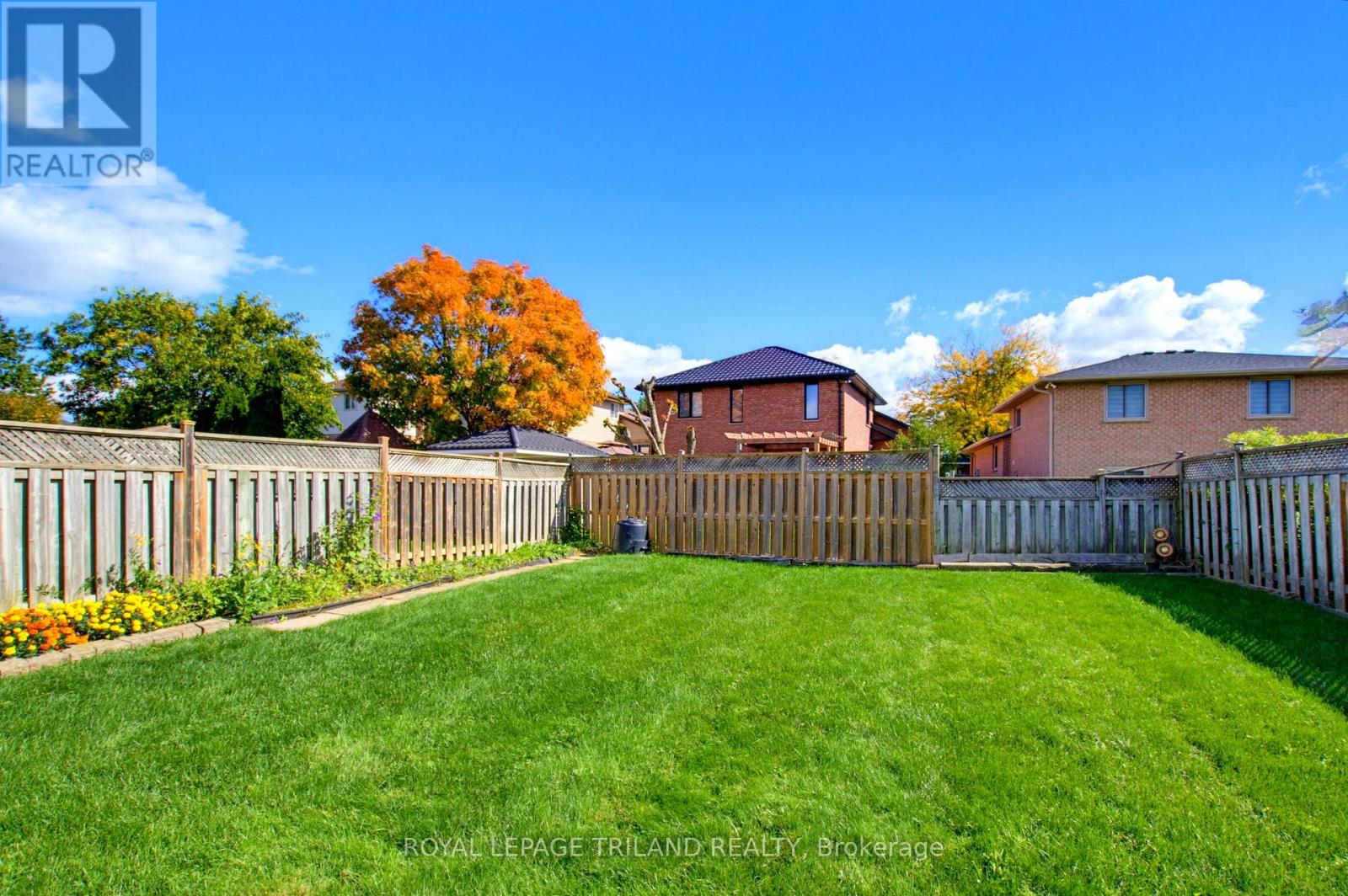 1749 Jalna Boulevard Property Photo 43