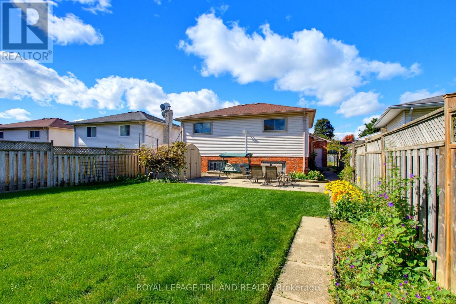 1749 Jalna Boulevard Property Photo 44