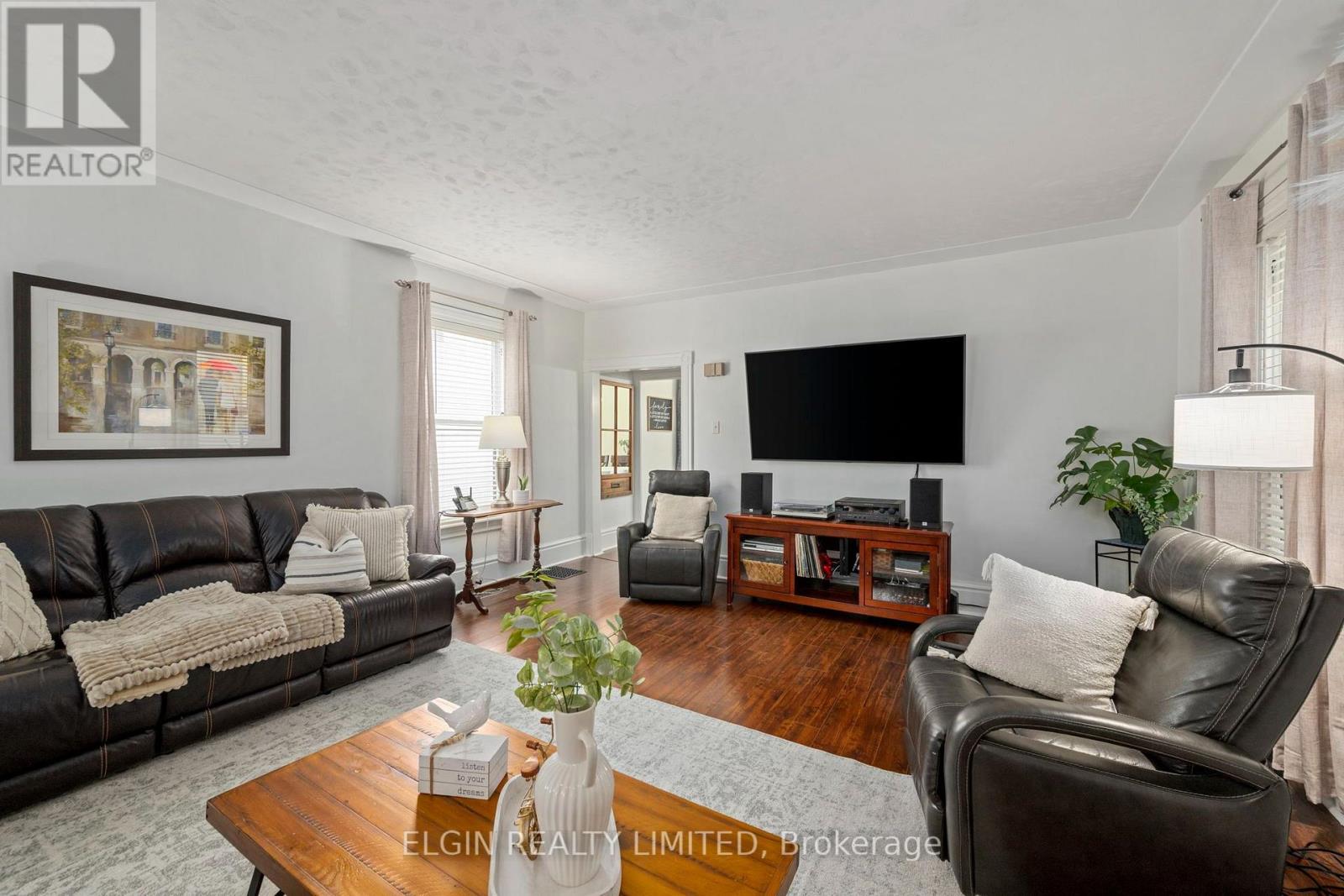 48 Elizabeth Street Property Photo 9